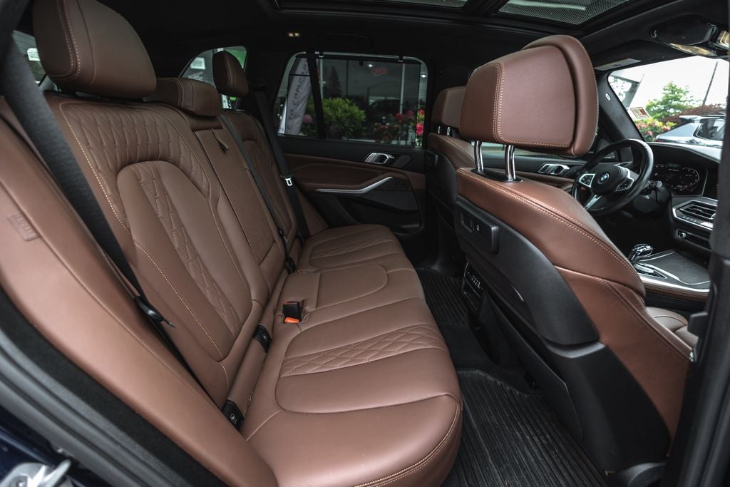 2022 BMW X5 M50i