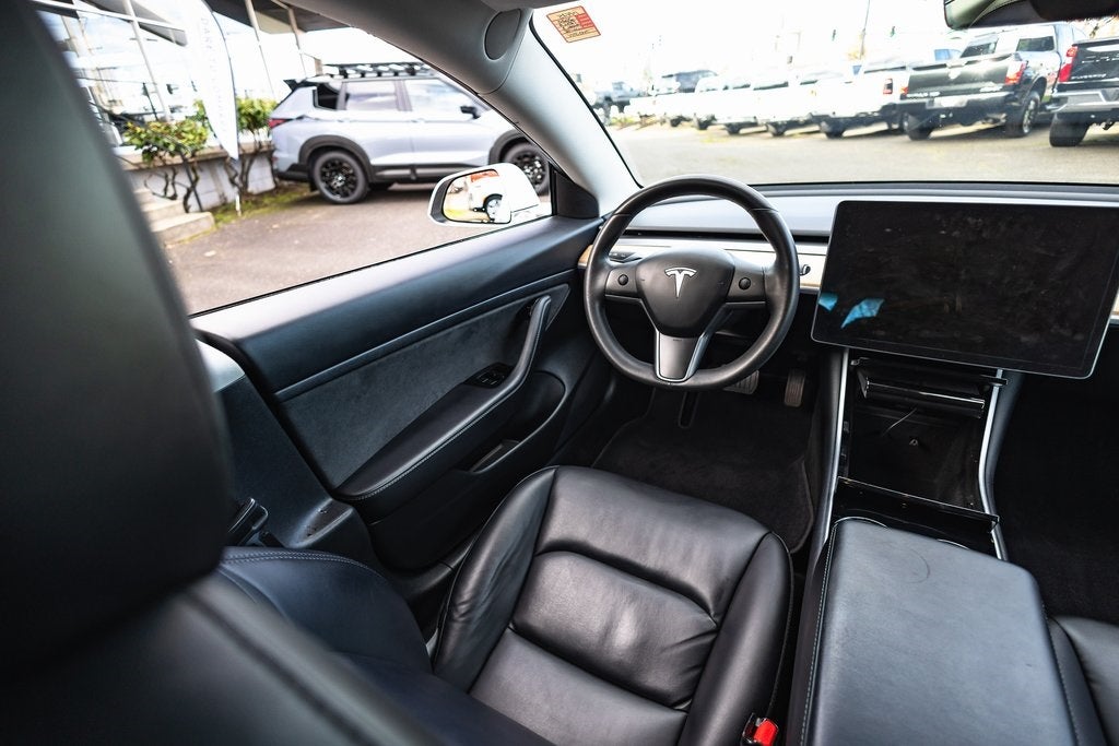 2020 Tesla Model 3 Standard Range Plus