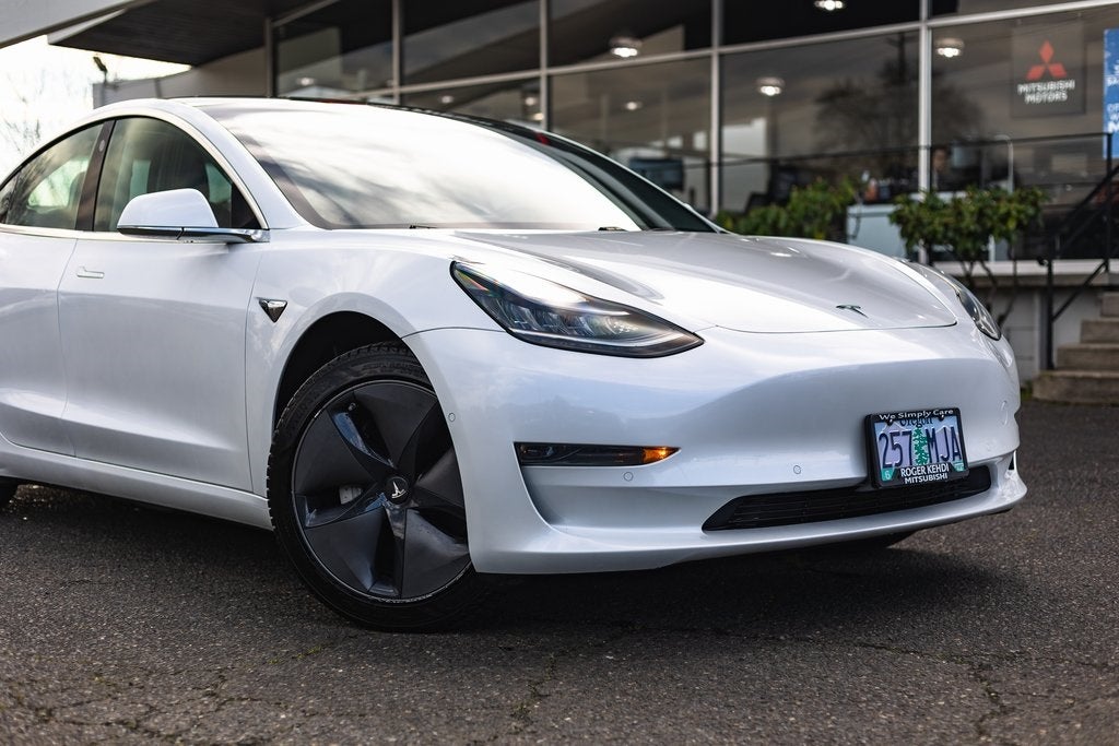 2020 Tesla Model 3 Standard Range Plus