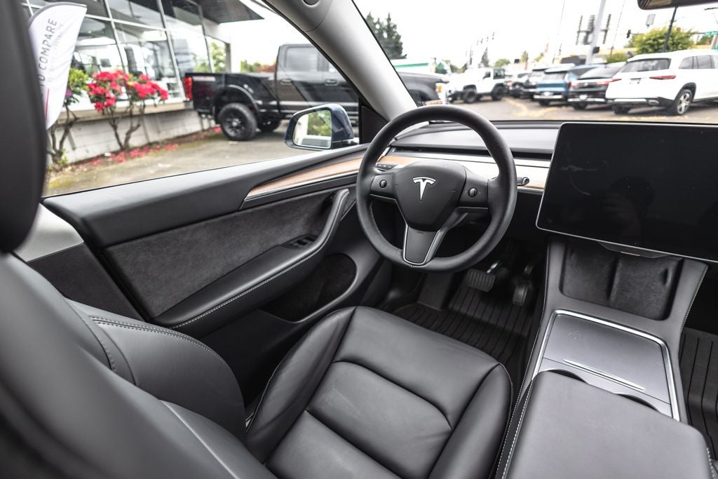 2024 Tesla Model Y Long Range