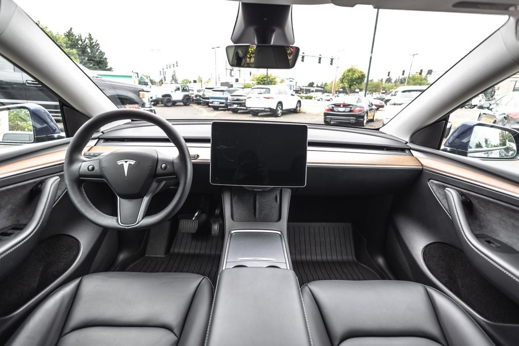 2024 Tesla Model Y Long Range