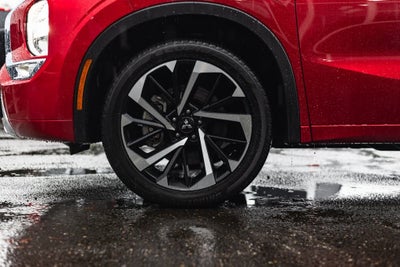 2024 Mitsubishi Outlander SEL