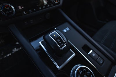 2023 Mitsubishi Outlander PHEV SE