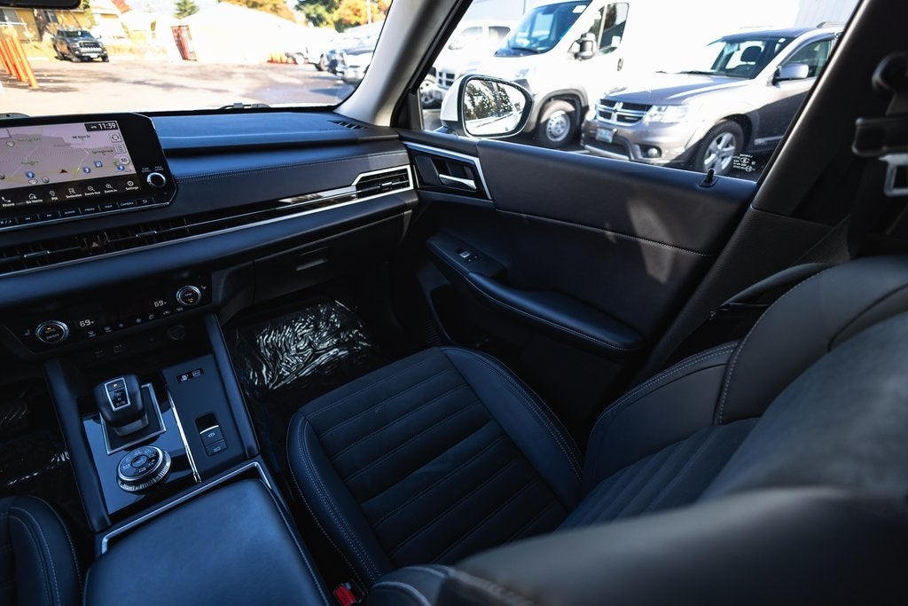 2023 Mitsubishi Outlander PHEV SE