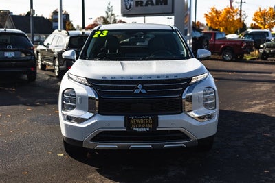 2023 Mitsubishi Outlander PHEV SE