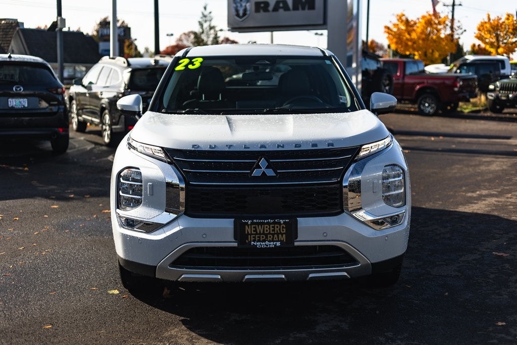 2023 Mitsubishi Outlander PHEV SE
