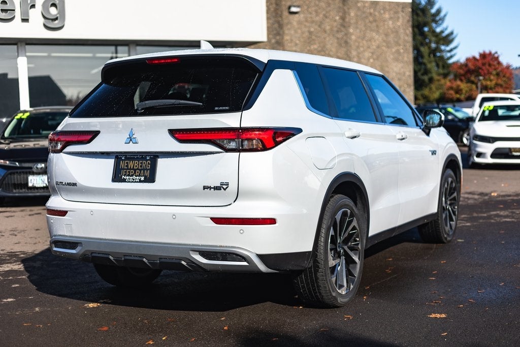 2023 Mitsubishi Outlander PHEV SE