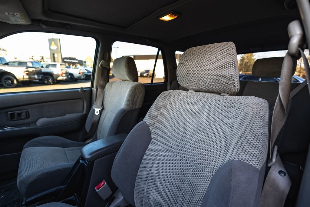 2002 Toyota 4Runner SR5