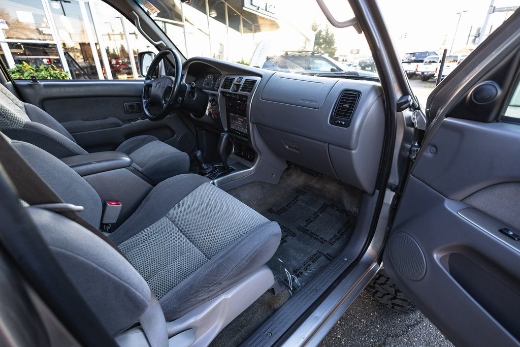 2002 Toyota 4Runner SR5