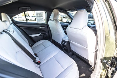 2022 Lexus UX 250h Base