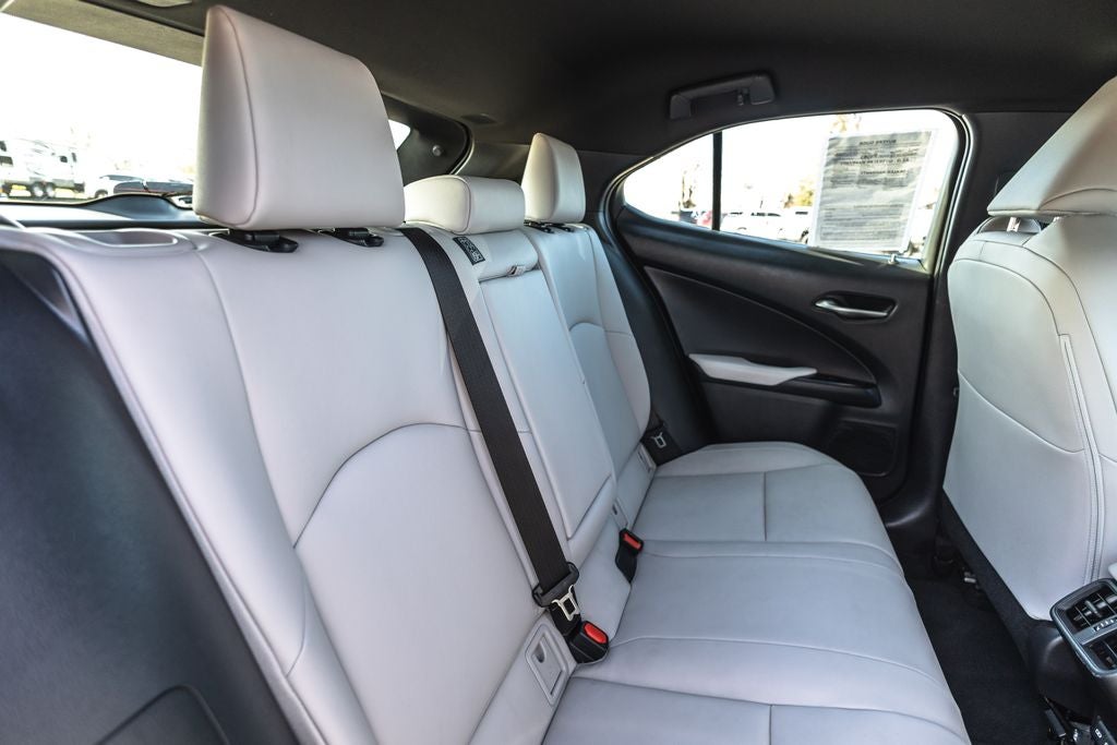 2022 Lexus UX 250h Base