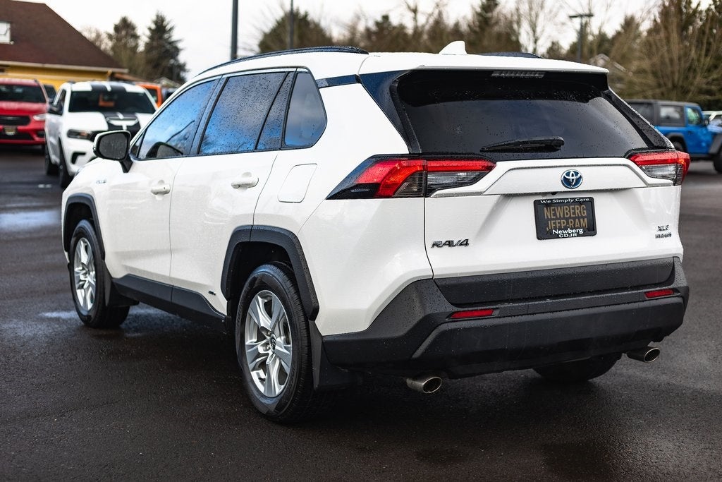 2020 Toyota RAV4 Hybrid XLE