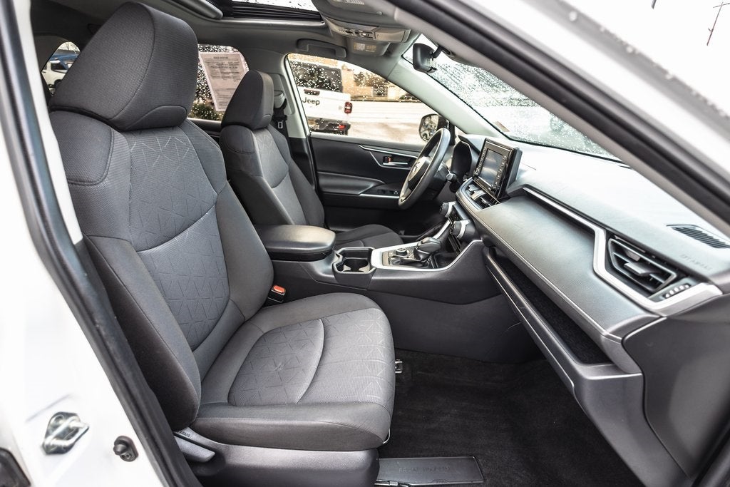 2020 Toyota RAV4 Hybrid XLE