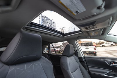 2020 Toyota RAV4 Hybrid XLE