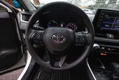 2020 Toyota RAV4 Hybrid XLE