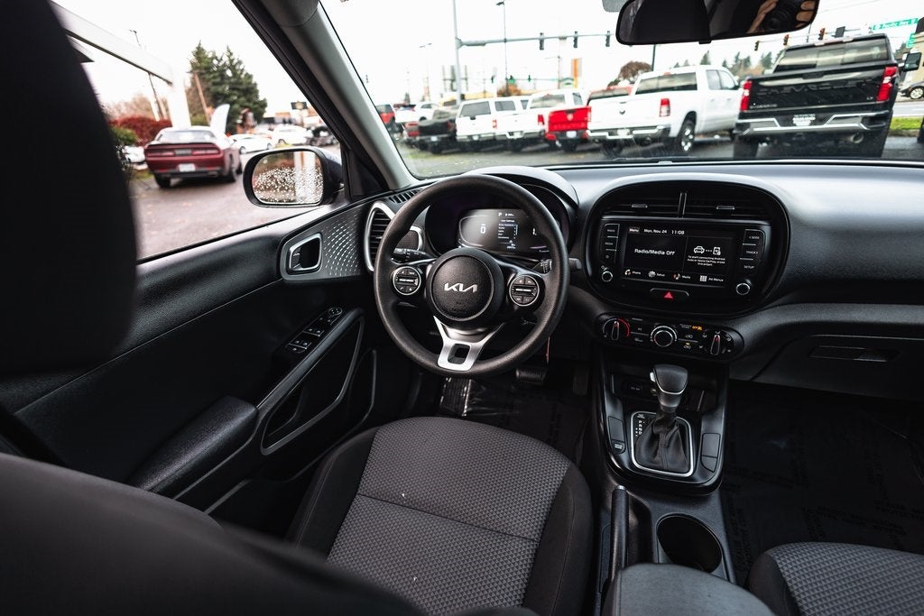 2024 Kia Soul LX