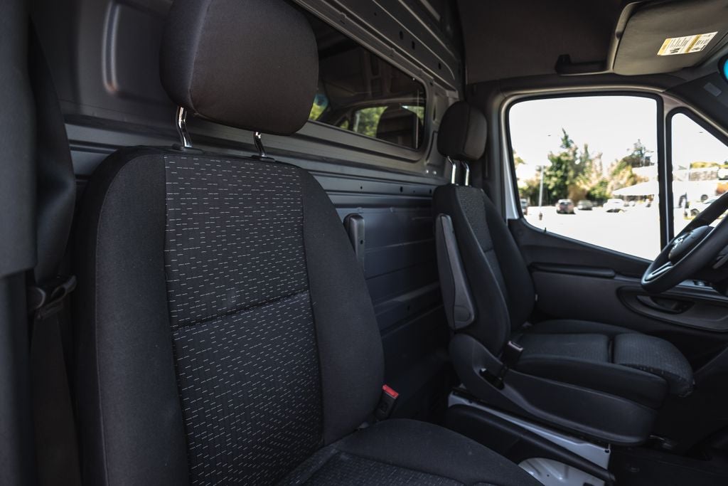 2023 Mercedes-Benz Sprinter 2500 Cargo 144 WB