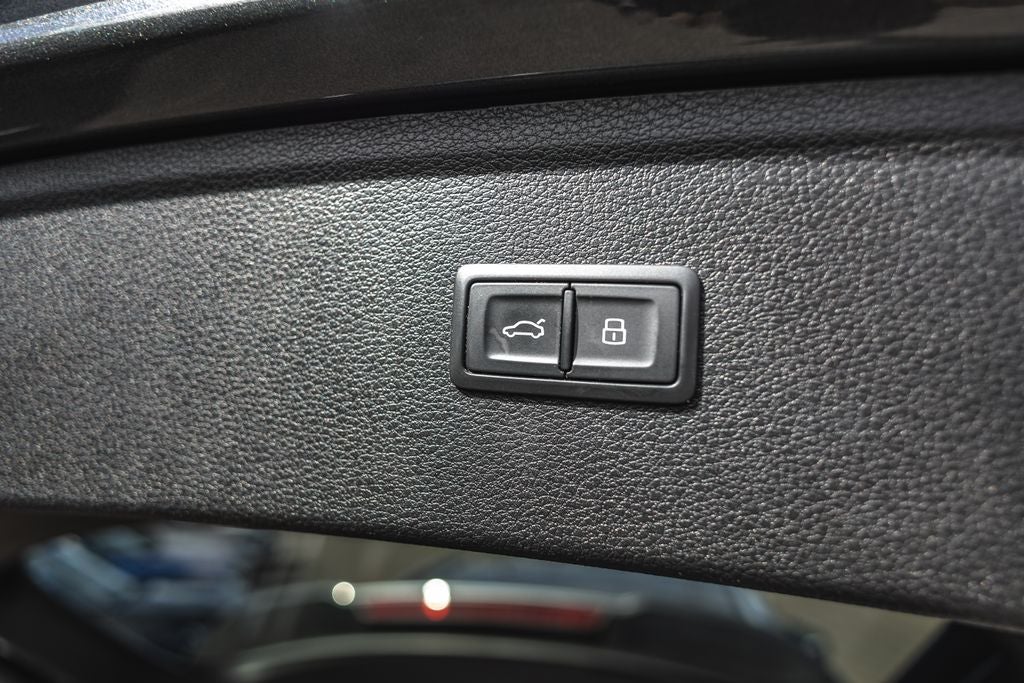 2023 Audi Q5 45 S line Premium Plus quattro