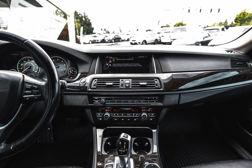 2015 BMW 5 Series 528i xDrive