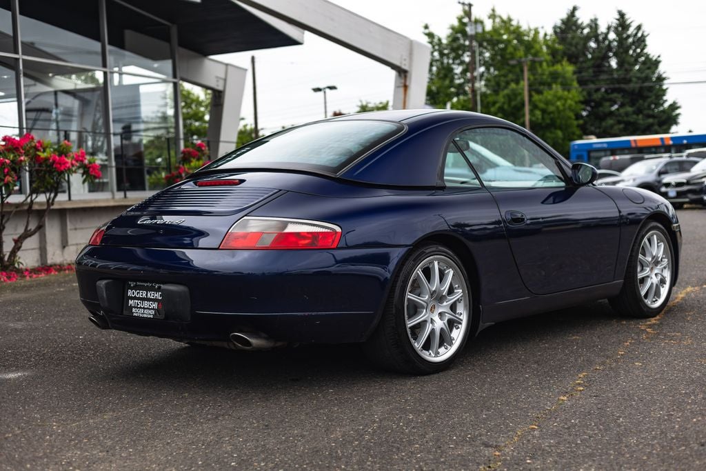 2001 Porsche 911 Carrera 4