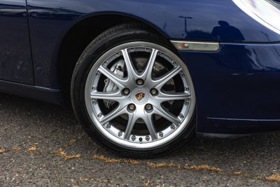 2001 Porsche 911 Carrera 4