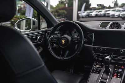 2022 Porsche Macan S