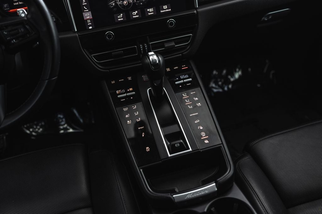 2022 Porsche Macan S