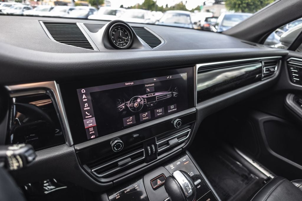 2022 Porsche Macan S