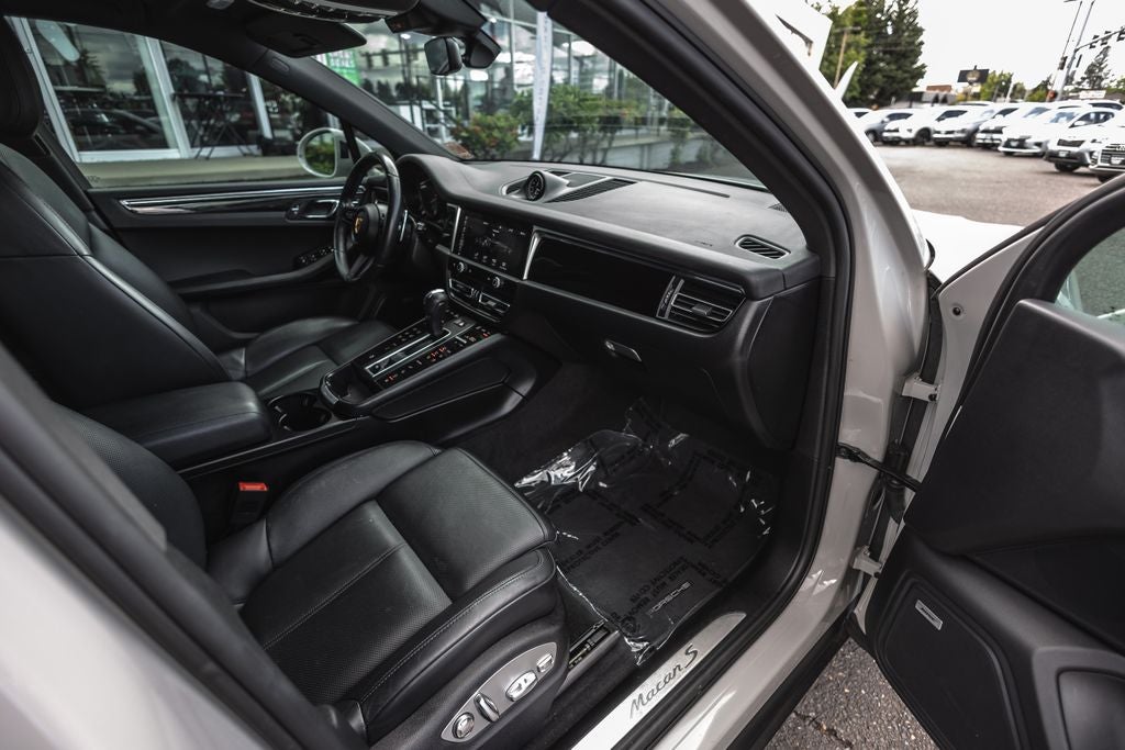 2022 Porsche Macan S