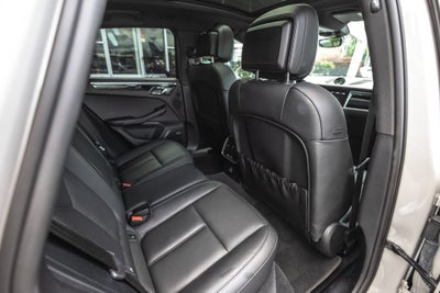 2022 Porsche Macan S