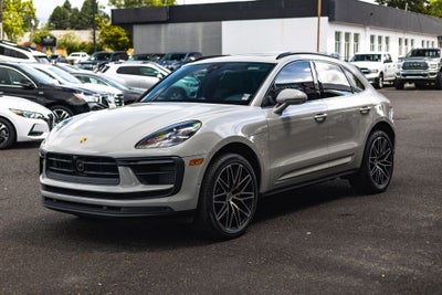 2022 Porsche Macan S