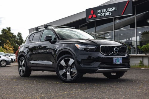 2019 Volvo XC40 Momentum