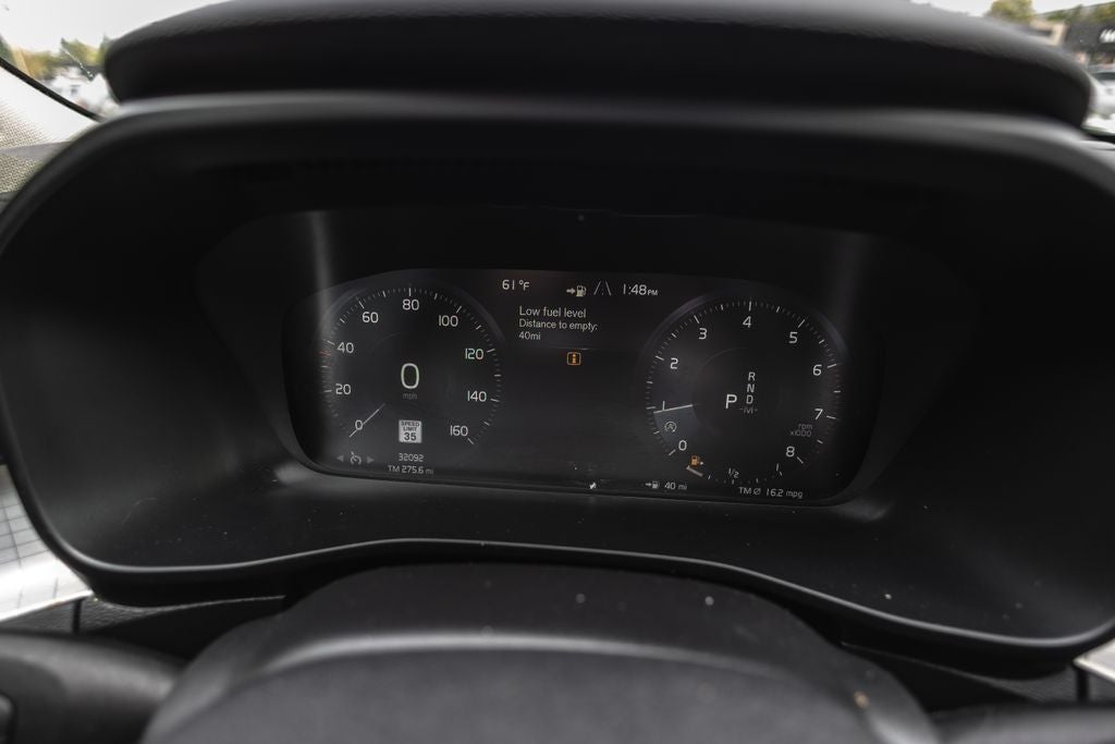 2019 Volvo XC40 Momentum