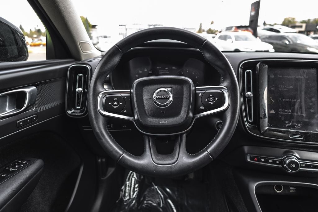 2019 Volvo XC40 Momentum