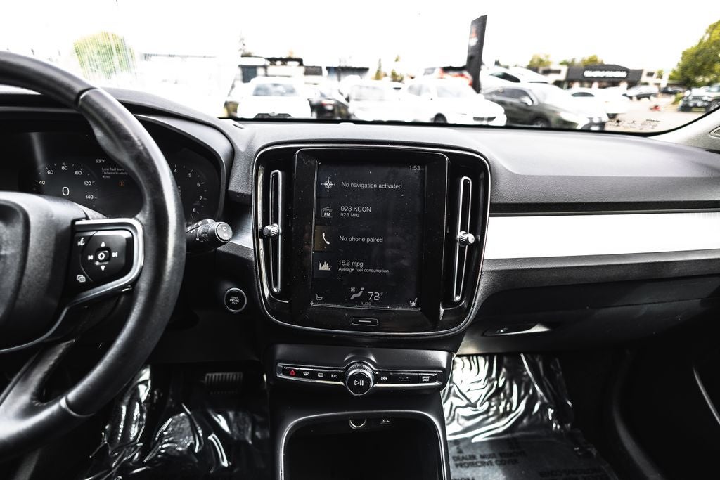 2019 Volvo XC40 Momentum