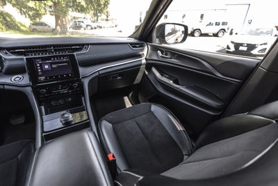 2024 Jeep Grand Cherokee L Altitude 4x4