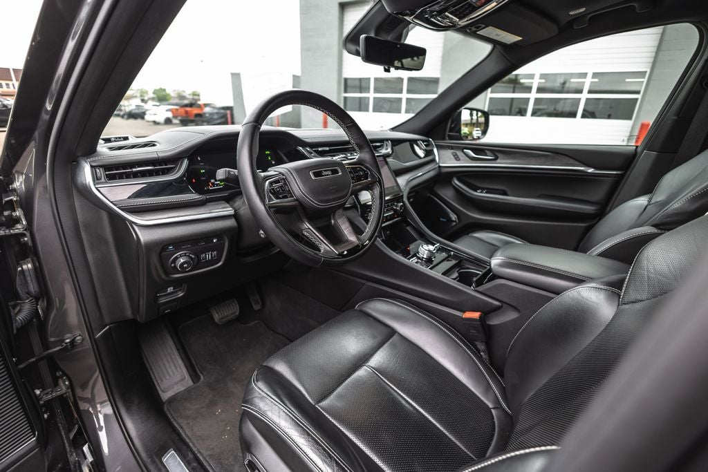 2022 Jeep Grand Cherokee 4xe Overland 4x4