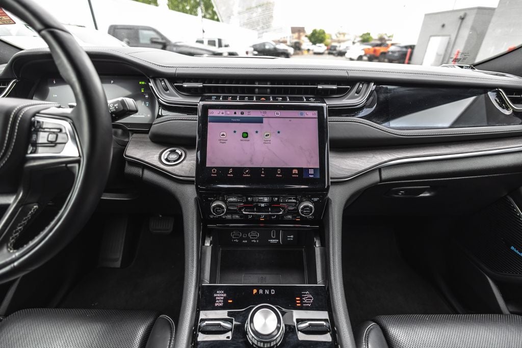 2022 Jeep Grand Cherokee 4xe Overland 4x4
