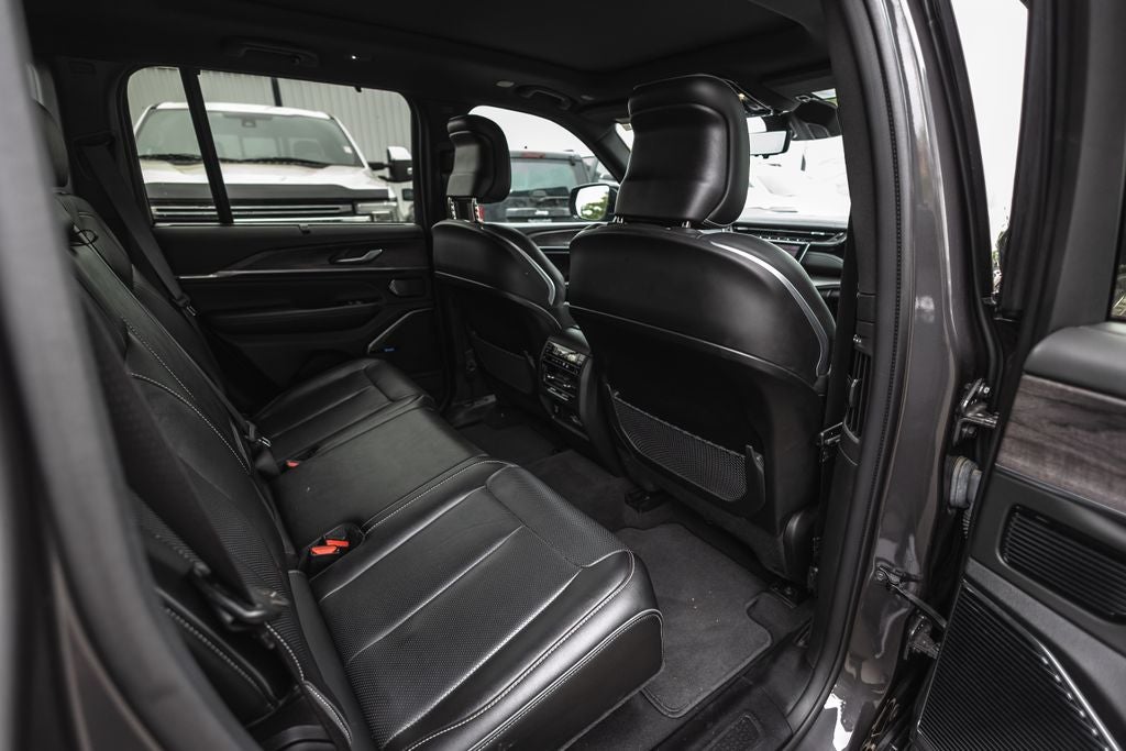 2022 Jeep Grand Cherokee 4xe Overland 4x4