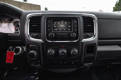 2024 RAM 1500 Classic Warlock Crew Cab 4x4 5'7' Box