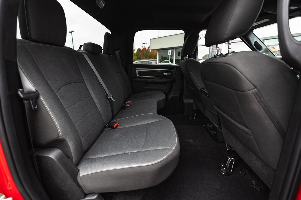 2024 RAM 1500 Classic Warlock Crew Cab 4x4 5'7' Box