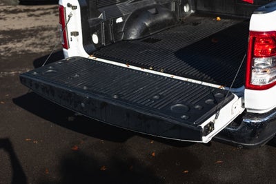 2022 RAM 1500 Big Horn Quad Cab 4x4 6'4' Box