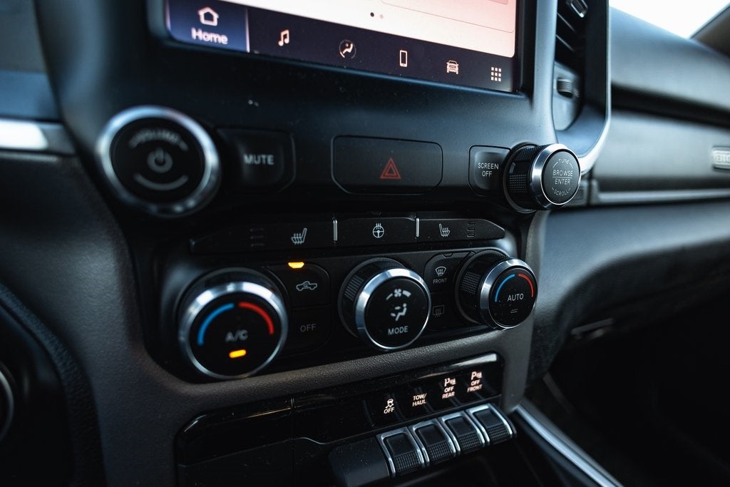 2022 RAM 1500 Big Horn Quad Cab 4x4 6'4' Box