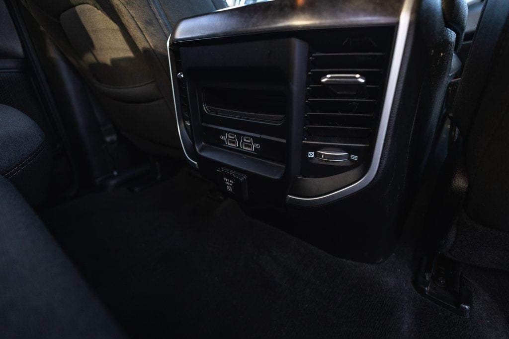 2022 RAM 1500 Big Horn Quad Cab 4x4 6'4' Box