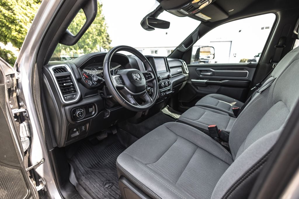 2022 RAM 1500 Big Horn Crew Cab 4x4 5'7' Box