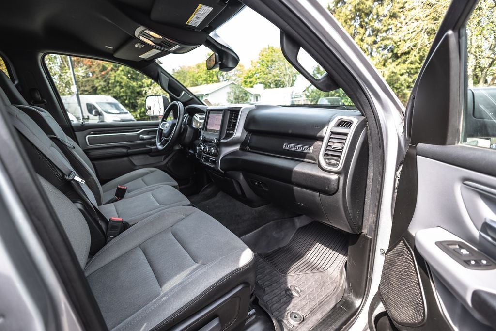 2022 RAM 1500 Big Horn Crew Cab 4x4 5'7' Box