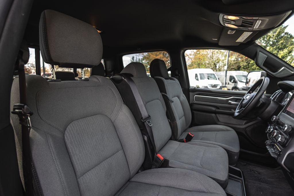 2022 RAM 1500 Big Horn Crew Cab 4x4 5'7' Box