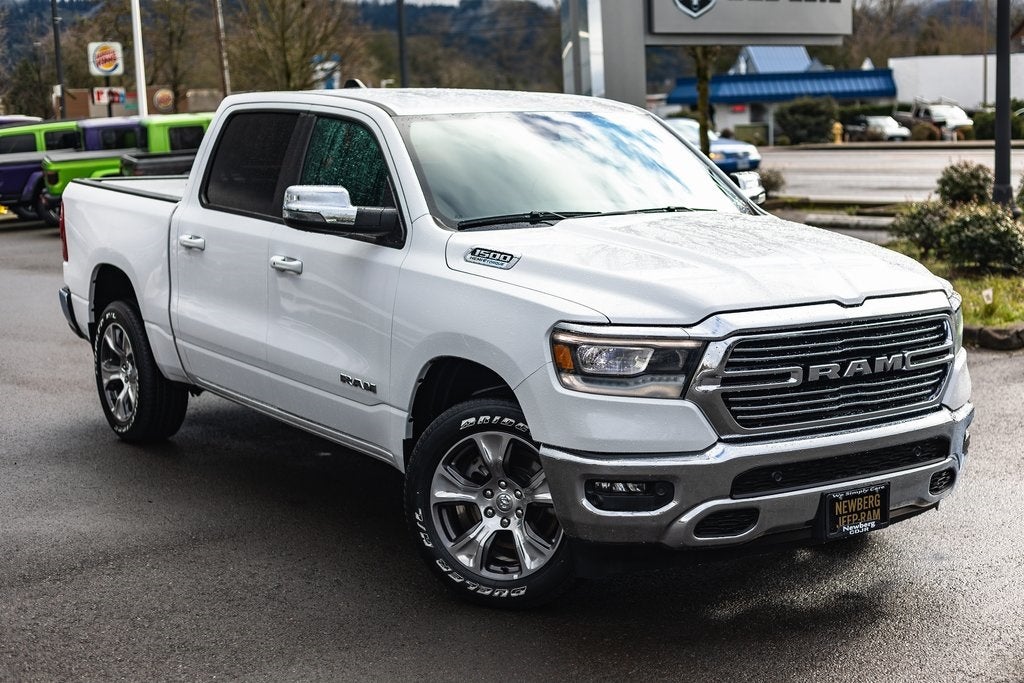 2023 RAM 1500 Laramie Crew Cab 4x4 5'7' Box