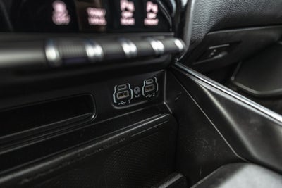 2023 RAM 1500 Laramie Crew Cab 4x4 5'7' Box