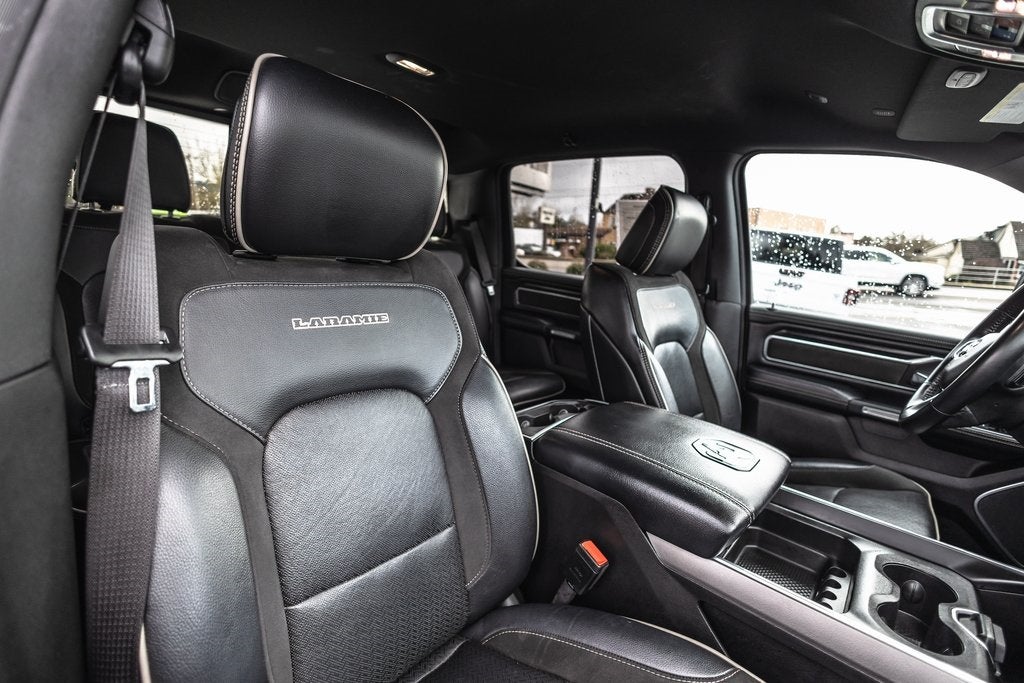 2023 RAM 1500 Laramie Crew Cab 4x4 5'7' Box